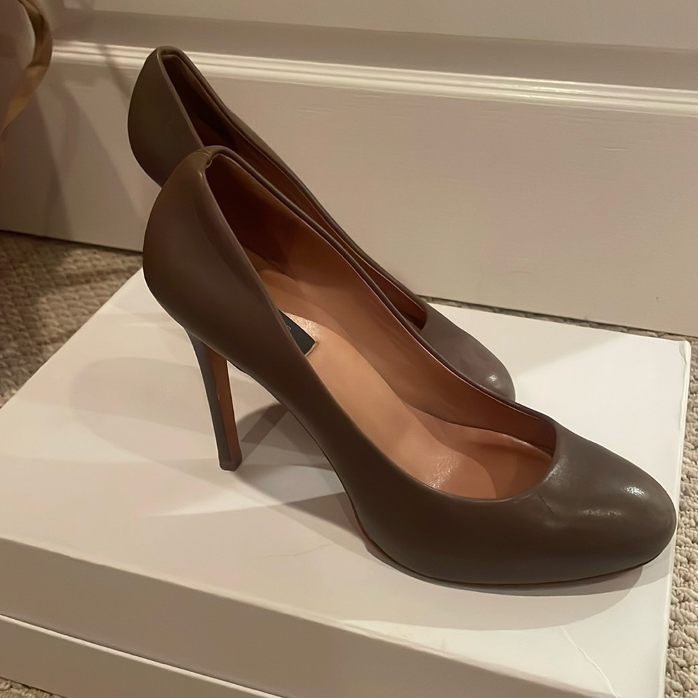 Ann Taylor heels